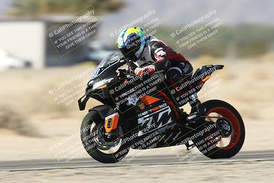 media/Dec-01-2025-Moto Forza (Mon) [[2daa91e15f]]/1-Advanced Group/Session 3 Turn 3 Exit Bump Pans/